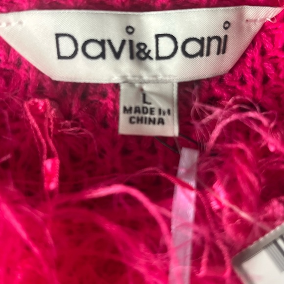 NWT Women’s Davi & Dani Vibrant Pink Eyelash Sweater in Size Large. - Picture 9 of 10